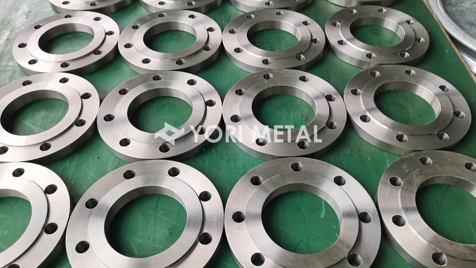 Three processing methods of titanium flange