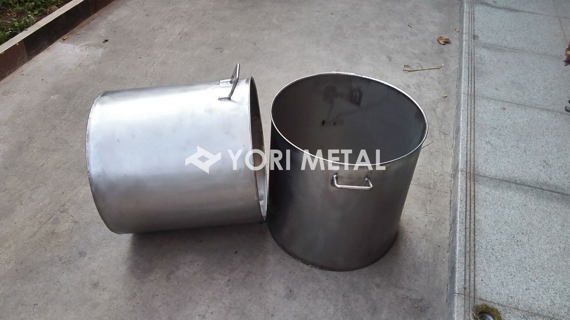 Yori Metal Customized Pure Titanium Bucket Titanium Bucket for Aqua Regia Titanium Tank Corrosion-resistant Titanium Welding Parts